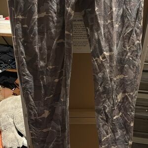Mono B Camouflage joggers 3x